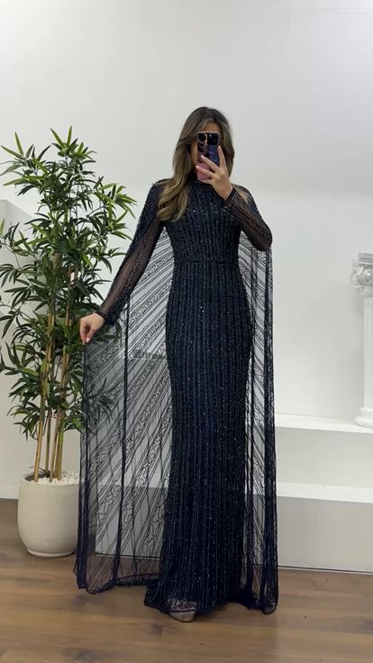 Lacivert Bisiklet Yaka Pelerinli Boncuk İşlemeli Abiye Elbise