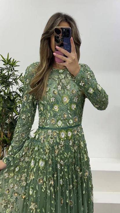 Yeşil Çiçek Desenli ve Payet İşlemeli Bisiklet Yaka Tül Abiye Elbise