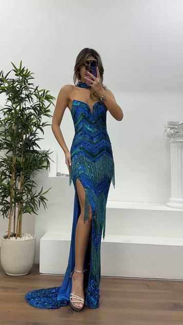 Mavi-Yeşil Püskül Detaylı Boyundan Bağlamalı Abiye Elbise