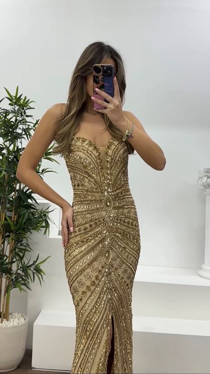Gold Uzun Kuyruk Detaylı  Geometrik Taş İşlemeli Straplez  Abiye Elbise
