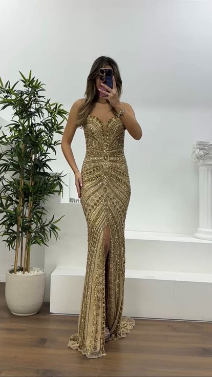 Gold Uzun Kuyruk Detaylı  Geometrik Taş İşlemeli Straplez  Abiye Elbise