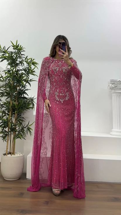 Fuşya Vintage Motif İşlemeli Uzun Abiye Elbise