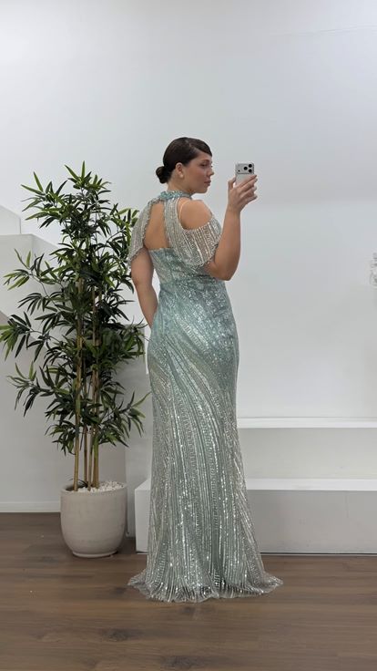 Mint Halter Yaka Şal Detaylı Pul Payet Büyük Beden Abiye Elbise