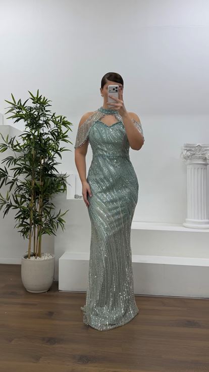 Mint Halter Yaka Şal Detaylı Pul Payet Büyük Beden Abiye Elbise