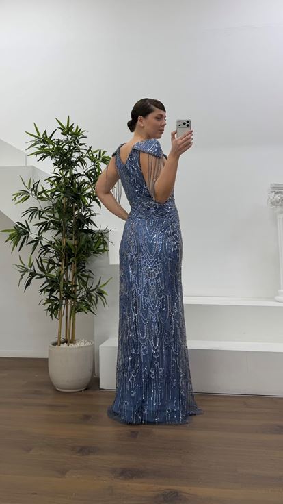 İndigo V Yaka   Zincir Püskül Detaylı Abiye Elbise