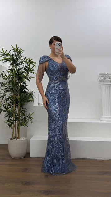 İndigo V Yaka   Zincir Püskül Detaylı Abiye Elbise