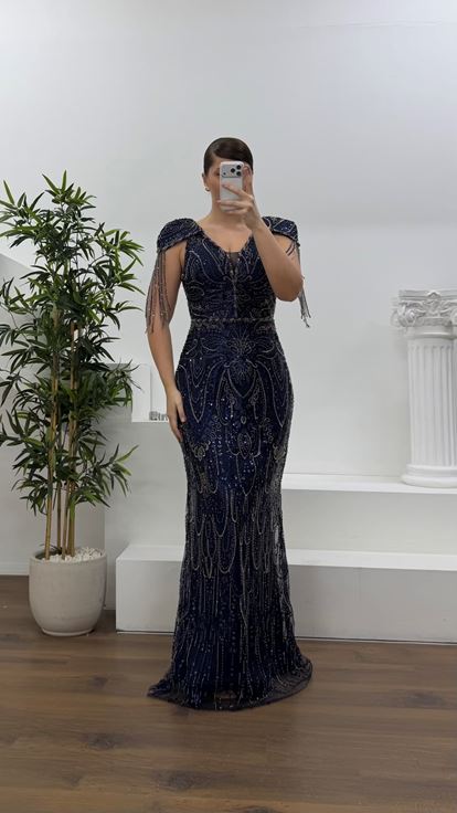 Lacivert V Yaka   Zincir Püskül Detaylı Abiye Elbise