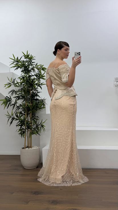 Gold Düşük Omuz Şerit Katmanlı Korse Form Payetli Büyük Beden Abiye Elbise