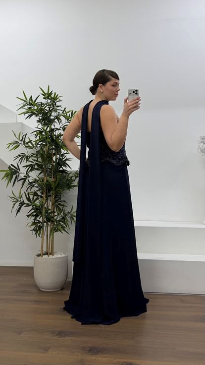 Lacivert Kalp Yaka Boncuk İşlemeli Şifon Etekli Uzun Büyük Beden Abiye Elbise