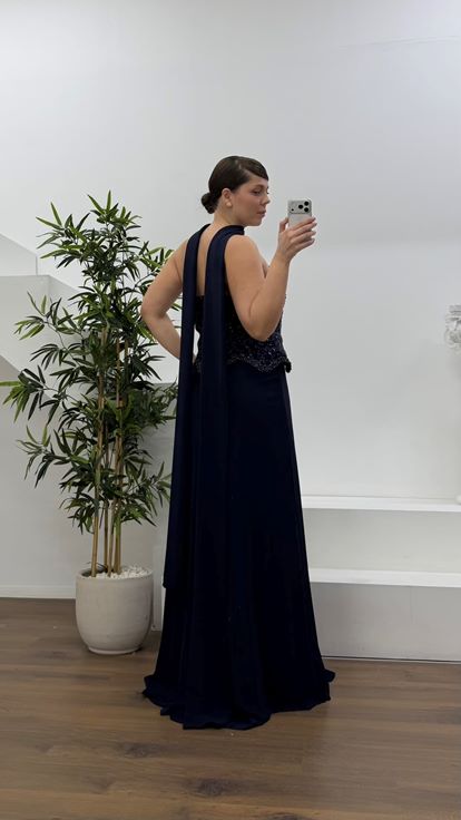 Lacivert Kalp Yaka Boncuk İşlemeli Şifon Etekli Uzun Büyük Beden Abiye Elbise