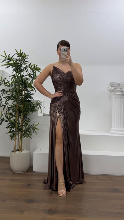 Bakır Asimetrik Kavis Drapeli Straplez Büyük Beden Abiye Elbise