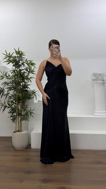 Lacivert Asimetrik Kavis Drapeli Straplez Büyük Beden Abiye Elbise