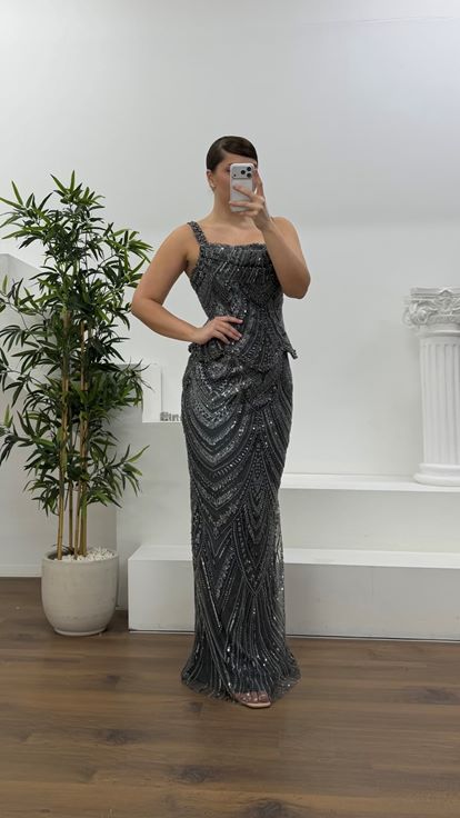 Antrasit Dalga Form Peplum Detaylı Kalın Askılı Büyük Beden Abiye Elbise