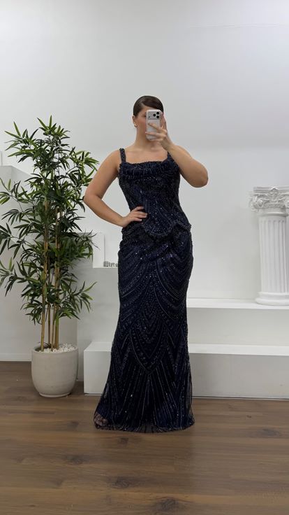 Lacivert Dalga Form Peplum Detaylı Kalın Askılı Büyük Beden Abiye Elbise