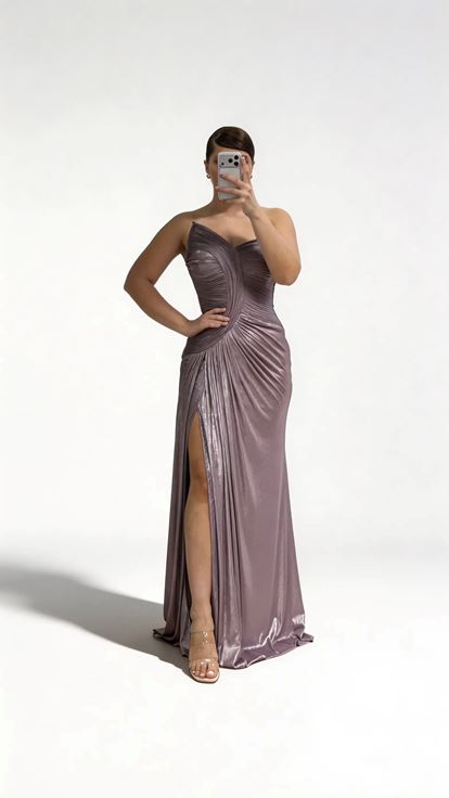 Lilafarbenes  asymmetrisches  geschwungenes  drapiertes  trägerloses Abendkleid in Übergröße