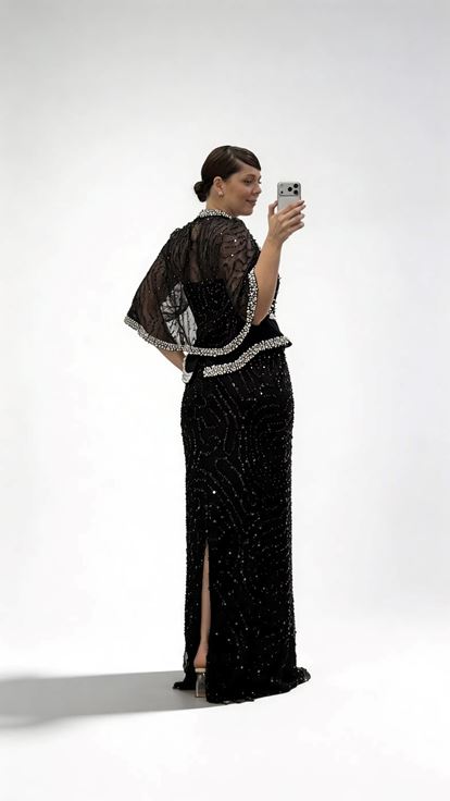 Schwarzes  trägerloses Pailletten Abendkleid in Übergröße mit Cape