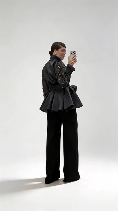 Abendhosen Set in Übergröße mit schwarzer  perlenbesetzter Chiffonjacke