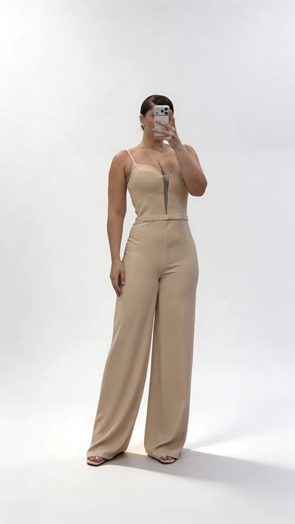Abendkleid Hosen Set in Übergröße mit nudefarbener  perlenbesetzter Chiffonjacke