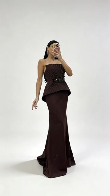 Elegantes  braunes  plissiertes Peplum Top  langes  mit Steinen verziertes Abendkleid
