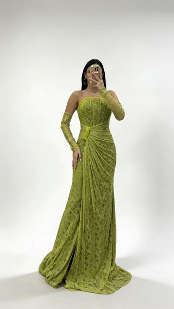Apple Green Strapless Lace Evening Dress with Stone Buckle