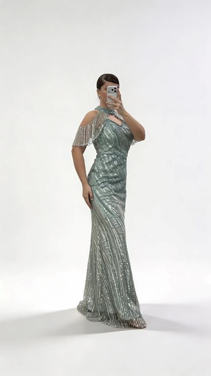 Mintgrünes Neckholder Abendkleid in Übergröße mit Schalkragen  Pailletten und Pailletten