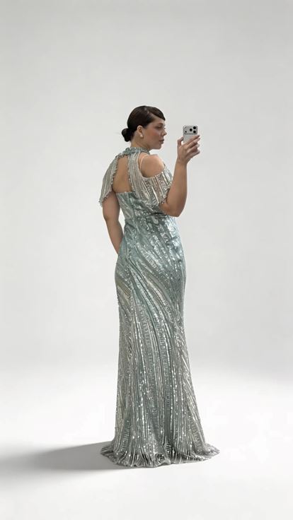 Mintgrünes Neckholder Abendkleid in Übergröße mit Schalkragen  Pailletten und Pailletten