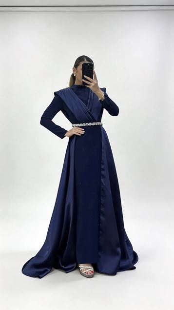 Lacivert Hakim Yaka Omuz Drape Detaylı Tesettür Abiye Elbise