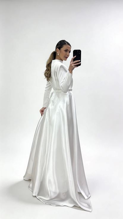 Beyaz Hakim Yaka Omuz Drape Detaylı Tesettür Abiye Elbise