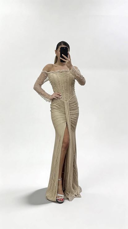 Vizon İnci İşlemeli Kayık Yaka Drapeli Uzun Dantel Abiye Elbise