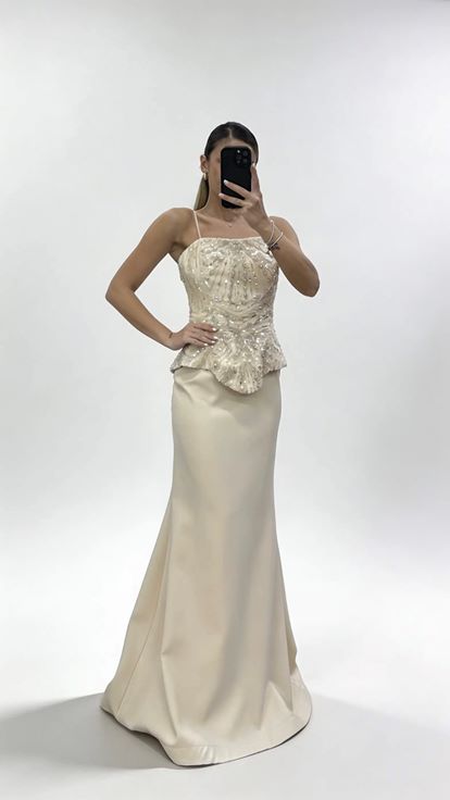 Bej İnci Askılı Boncuk İşlemeli Balık Model Abiye Elbise