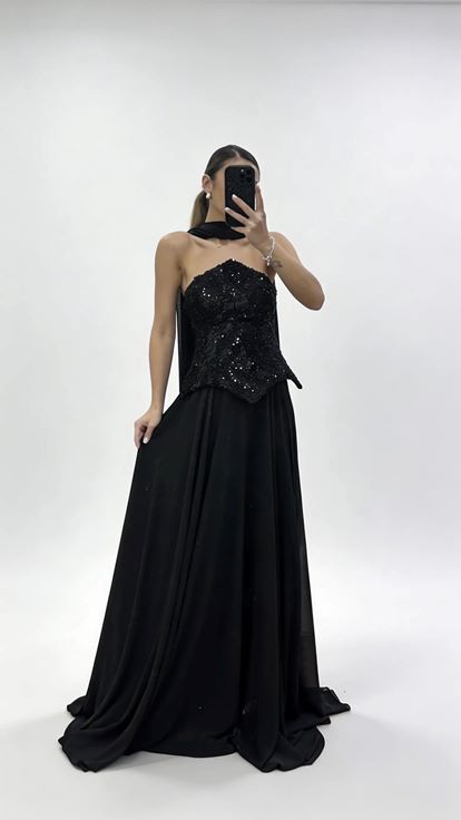 Siyah İnci İşlemeli Straplez Şifon Abiye Elbise