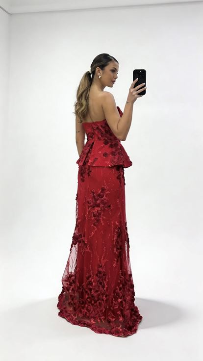 Kırmızı Peplum Kesim Çiçek İşlemeli Straplez Abiye Elbise