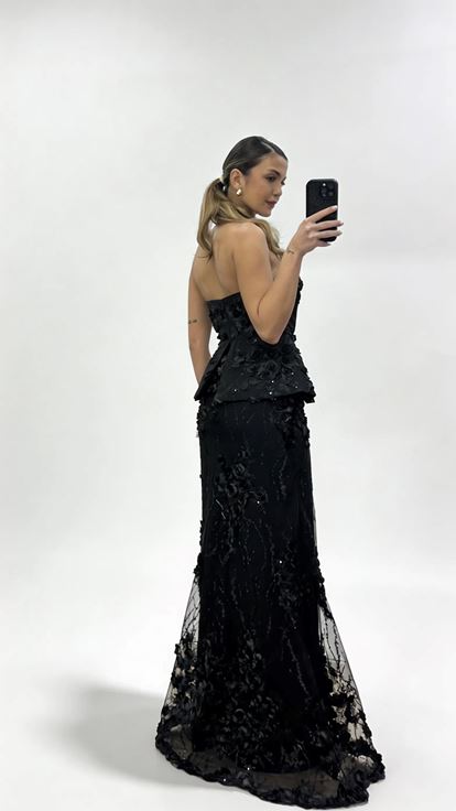 Siyah Peplum Kesim Çiçek İşlemeli Straplez Abiye Elbise