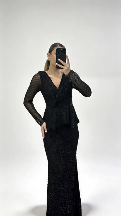 Siyah V Yaka Peplum Taş İşlemeli Uzun Kollu Abiye Elbise