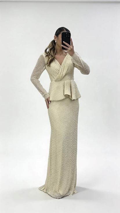 Bej V Yaka Peplum Taş İşlemeli Uzun Kollu Abiye Elbise