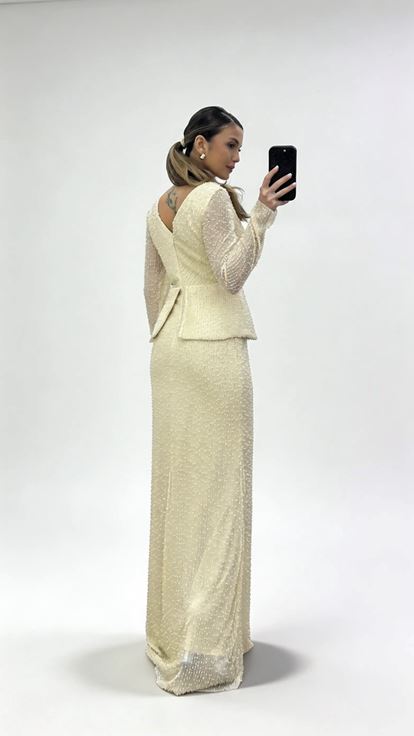 Bej V Yaka Peplum Taş İşlemeli Uzun Kollu Abiye Elbise