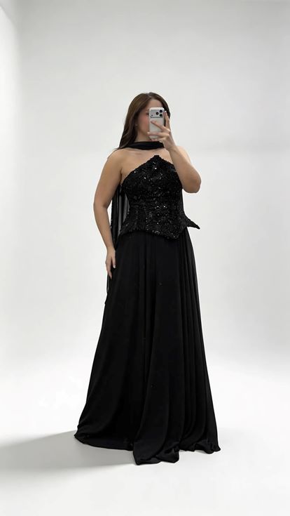 فستان سهرة من الشيفون بدون حمالات مزين باللؤلؤ الأسود، بمقاسات كبيرة