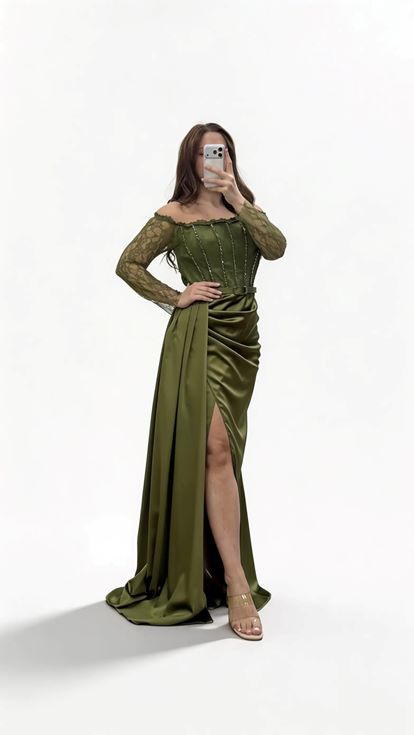 فستان سهرة من الساتان بمقاسات كبيرة، بلون الكاكي، بياقة قارب وحزام وأكمام دانتيل، مصنوع من الساتان 