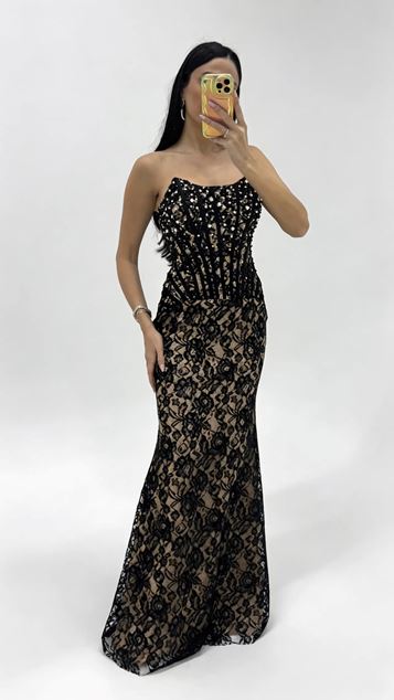 Schwarzes Abendkleid mit Korsettdetails und Perlenstickerei