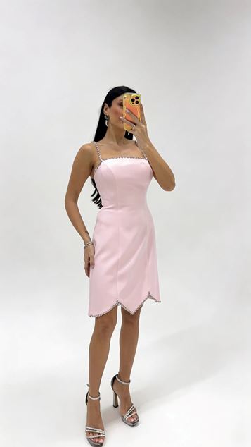 Rosa Abendkleid mit Strassbesatz