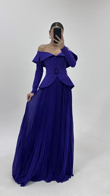 Lila langärmeliges gegürtetes plissiertes Abendkleid