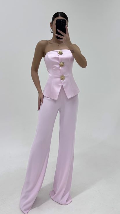 جمبسوت سهرة مزين بزر وردي على شكل وردة