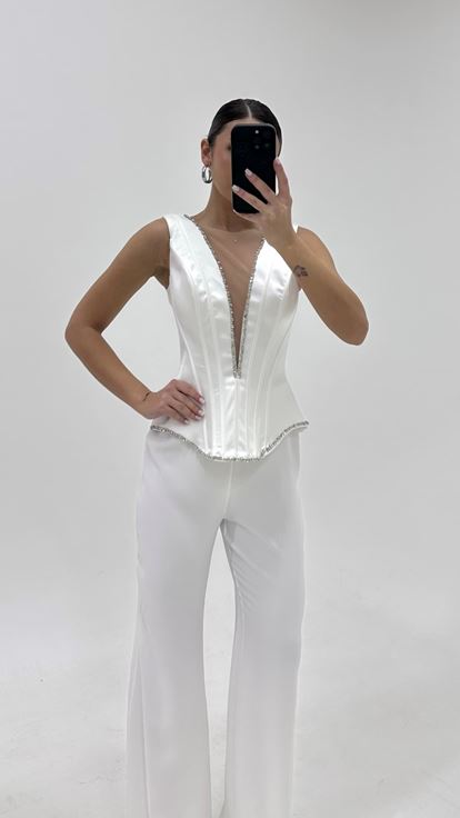 جمبسوت سهرة بياقة على شكل حرف V وحمالات سميكة