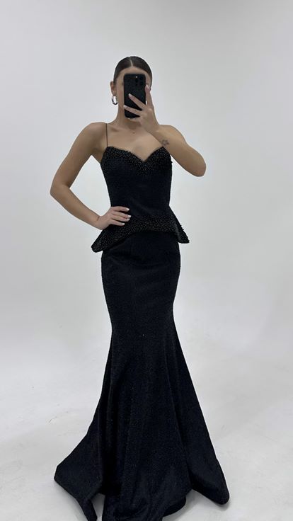 Schwarzes Herzausschnitt Perlenbestickt Abendkleid