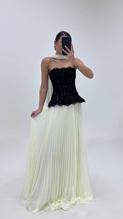 Ensemble de Soirée Noire Blanche Dentelle Brodée Péplum