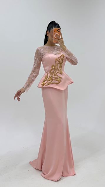 Abito da sera senza spalline con stampa floreale rosa e oro