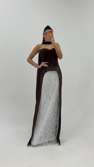 Abito da sera a strati bicolore marrone