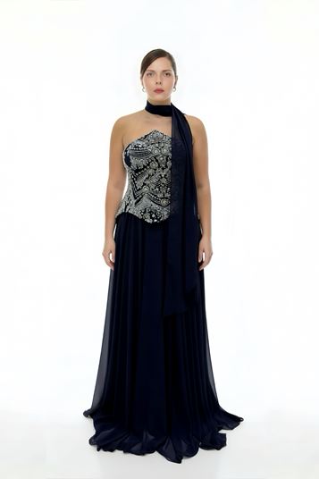 Perlenverziertes trägerloses ChiffonAbendkleid in großen Größen