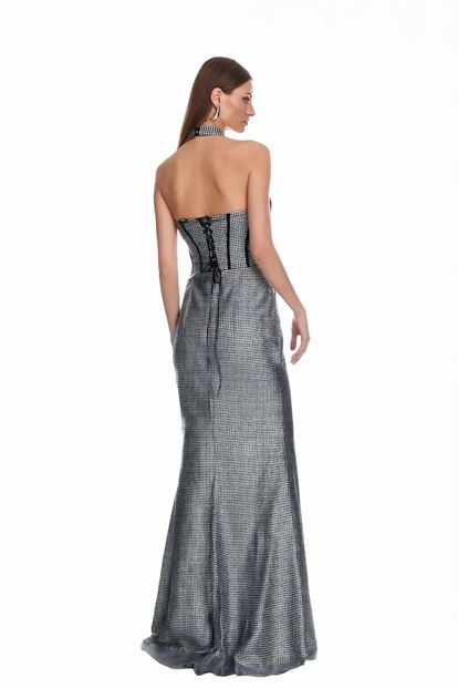 Schwarzes und silbernes  schimmerndes Designer Abendkleid mit Schlitz