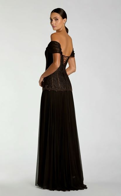 Kahverengi Düşük Omuzlu Pileli Abiye Elbise